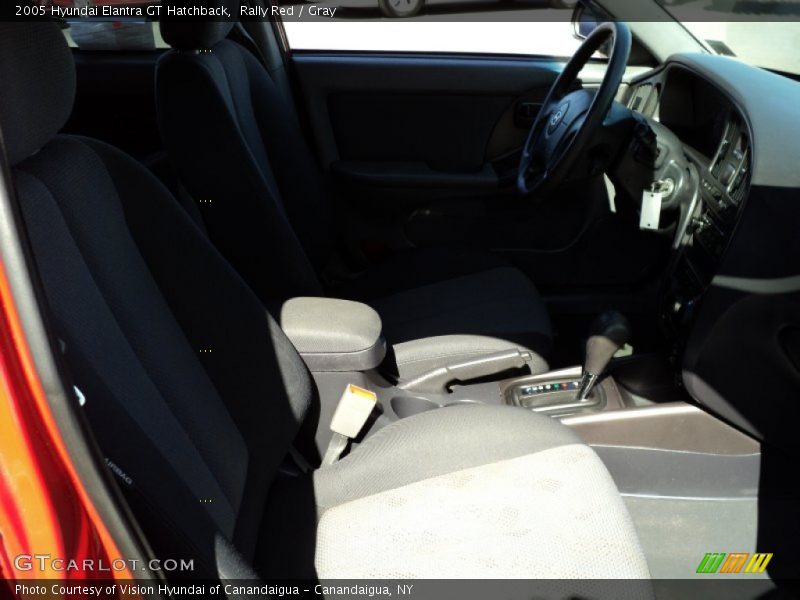 Rally Red / Gray 2005 Hyundai Elantra GT Hatchback