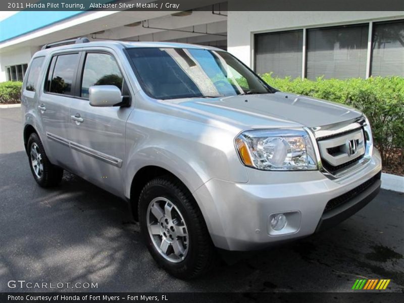 Front 3/4 View of 2011 Pilot Touring