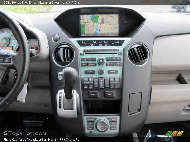Controls of 2011 Pilot EX-L