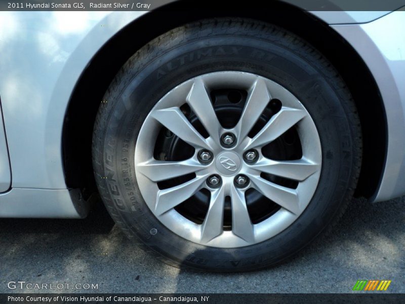 Radiant Silver / Gray 2011 Hyundai Sonata GLS
