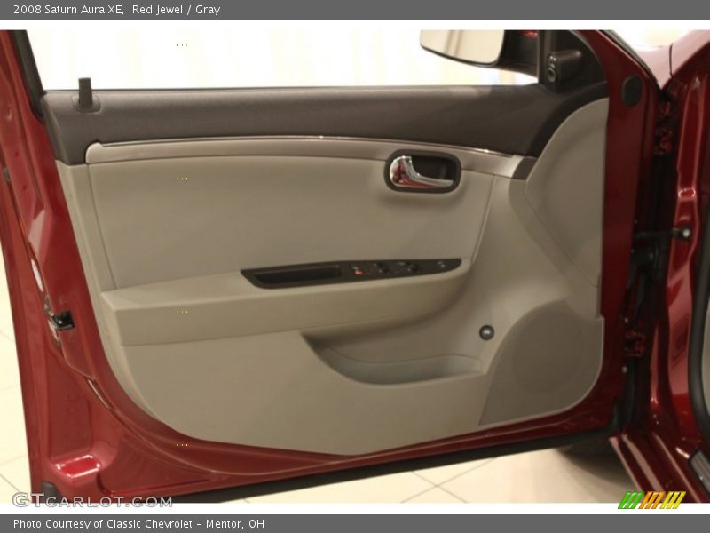 Red Jewel / Gray 2008 Saturn Aura XE