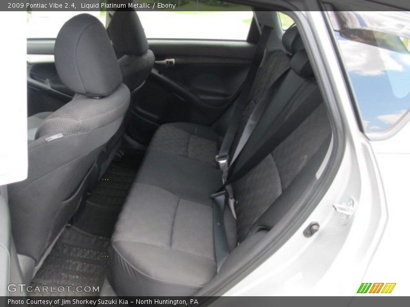 Liquid Platinum Metallic / Ebony 2009 Pontiac Vibe 2.4