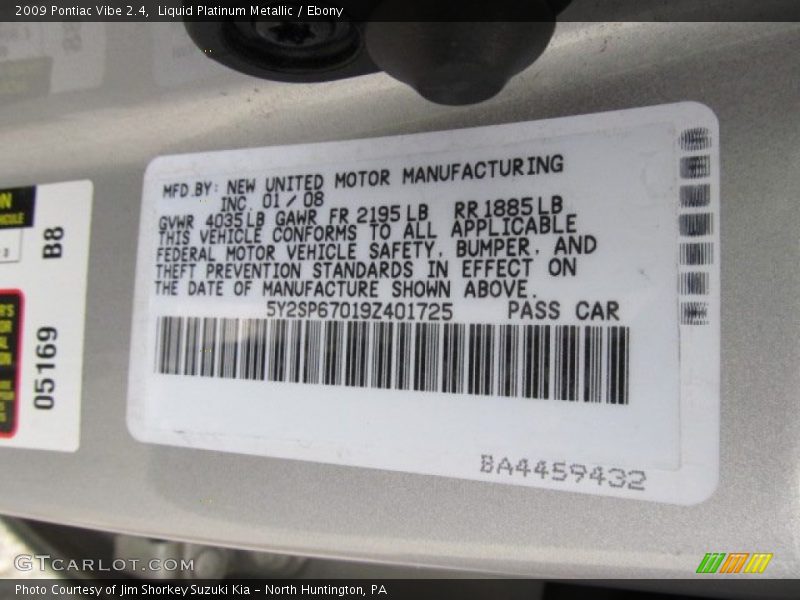 Liquid Platinum Metallic / Ebony 2009 Pontiac Vibe 2.4