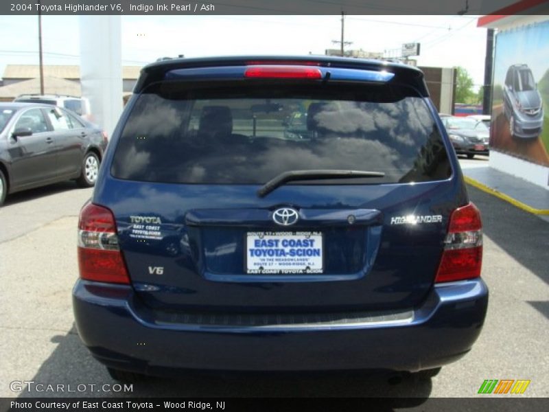 Indigo Ink Pearl / Ash 2004 Toyota Highlander V6
