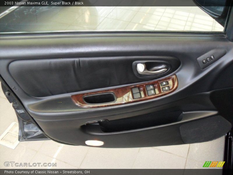 Super Black / Black 2003 Nissan Maxima GLE