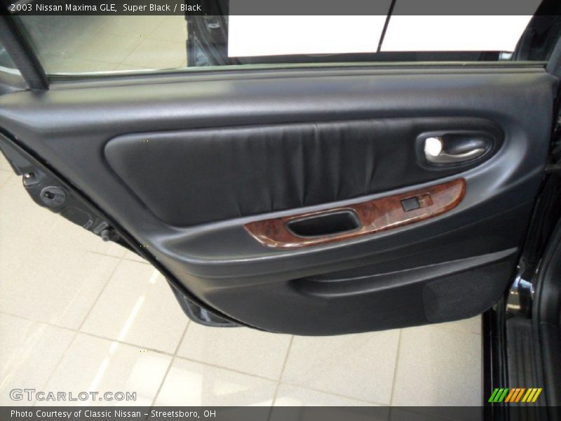 Super Black / Black 2003 Nissan Maxima GLE
