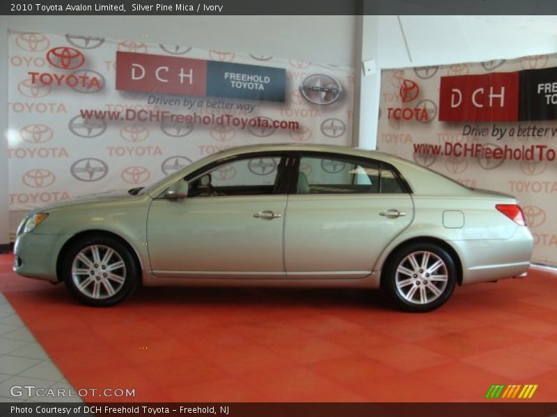 Silver Pine Mica / Ivory 2010 Toyota Avalon Limited