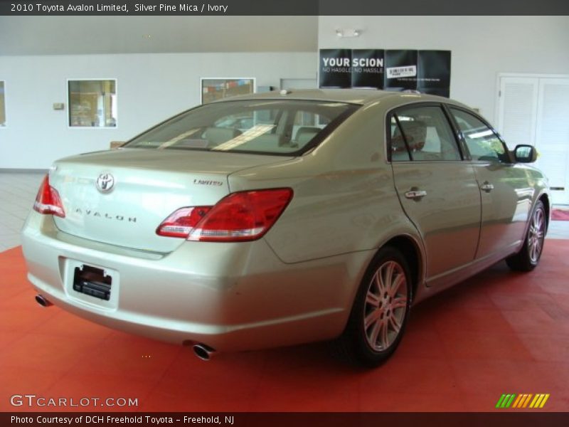 Silver Pine Mica / Ivory 2010 Toyota Avalon Limited