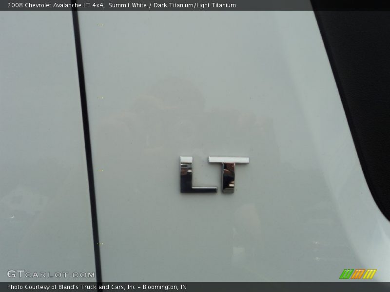  2008 Avalanche LT 4x4 Logo