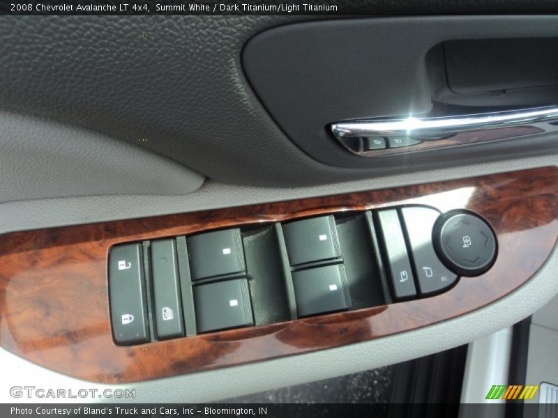Summit White / Dark Titanium/Light Titanium 2008 Chevrolet Avalanche LT 4x4
