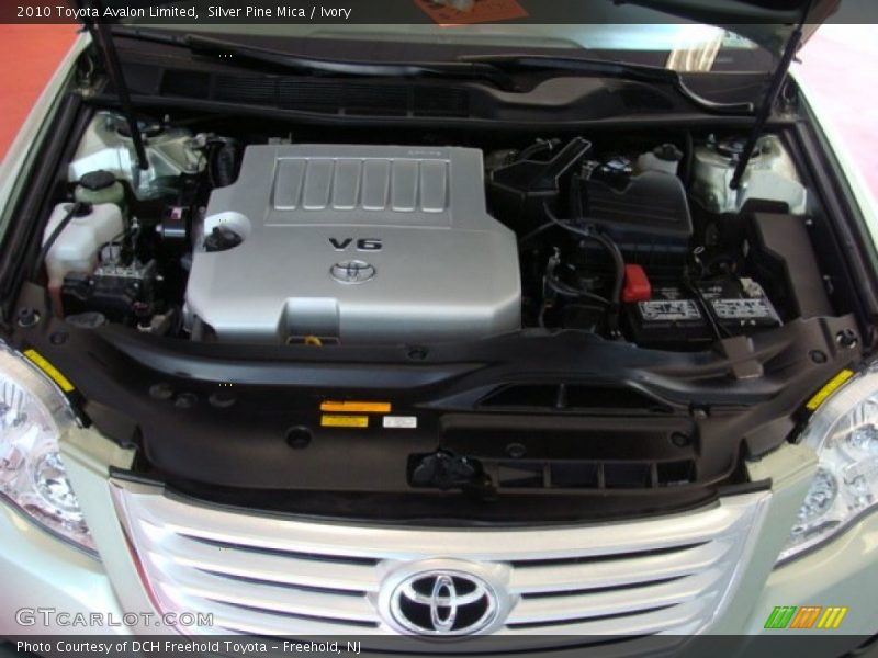 Silver Pine Mica / Ivory 2010 Toyota Avalon Limited