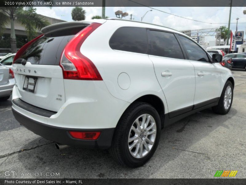 Ice White / Sandstone 2010 Volvo XC60 T6 AWD