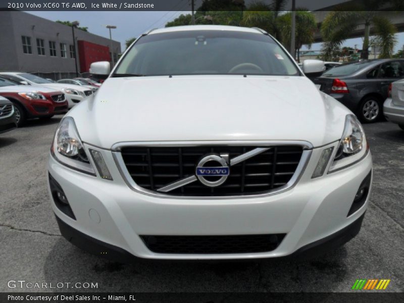 Ice White / Sandstone 2010 Volvo XC60 T6 AWD