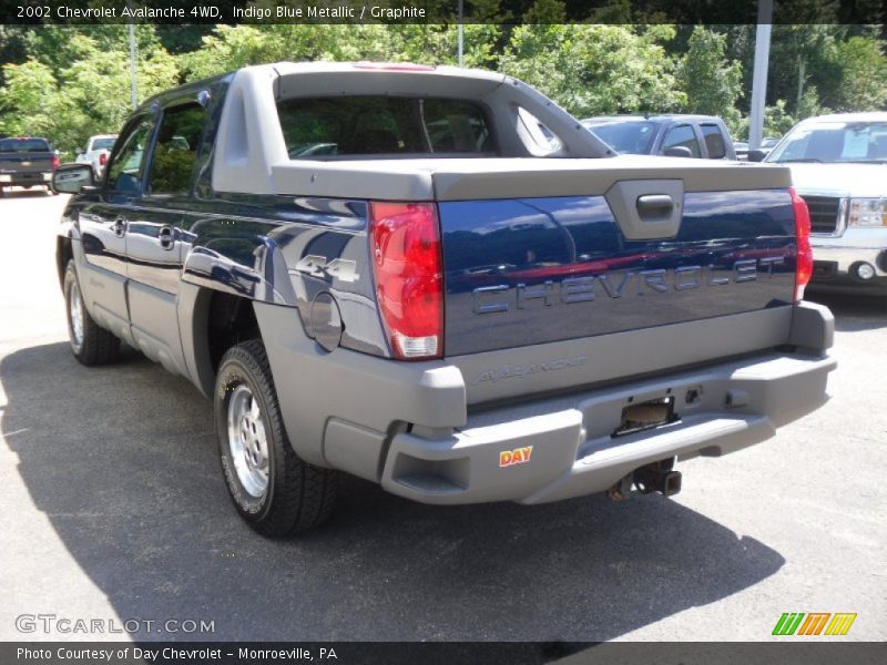 Indigo Blue Metallic / Graphite 2002 Chevrolet Avalanche 4WD