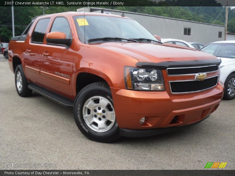 Front 3/4 View of 2007 Avalanche LT 4WD