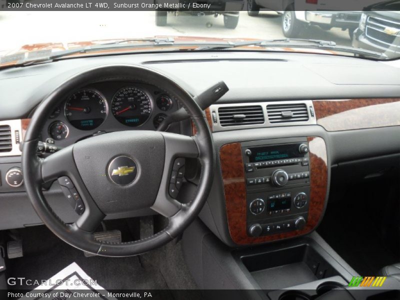 Dashboard of 2007 Avalanche LT 4WD