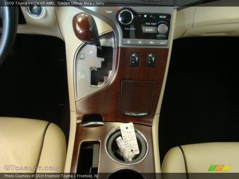 Golden Umber Mica / Ivory 2009 Toyota Venza V6 AWD