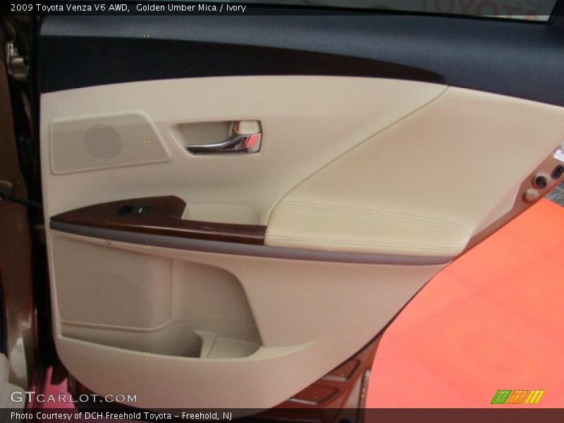 Golden Umber Mica / Ivory 2009 Toyota Venza V6 AWD