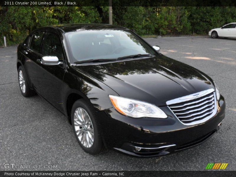 Black / Black 2011 Chrysler 200 Limited