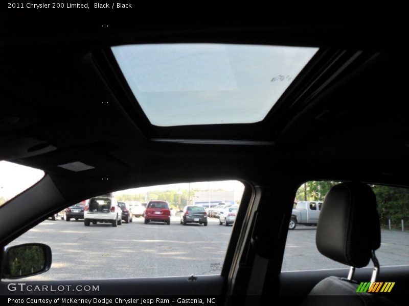 Black / Black 2011 Chrysler 200 Limited