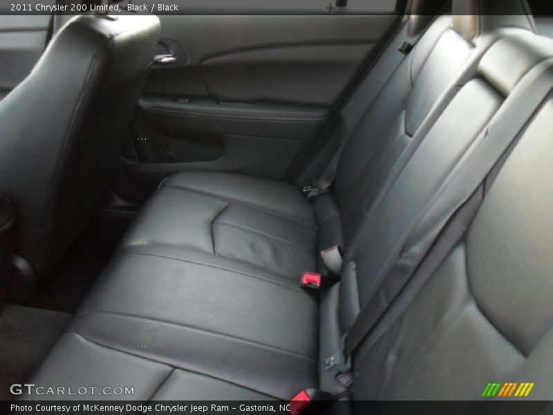 Black / Black 2011 Chrysler 200 Limited