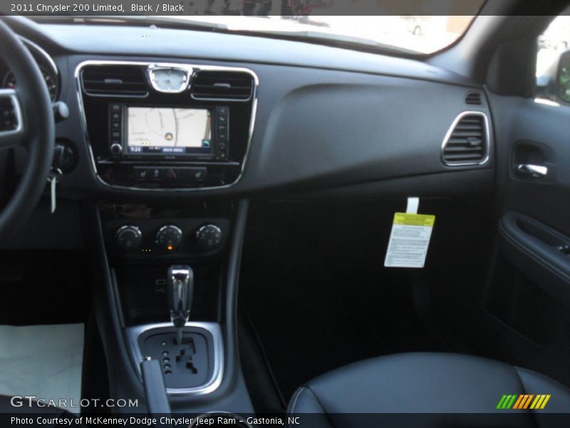 Black / Black 2011 Chrysler 200 Limited