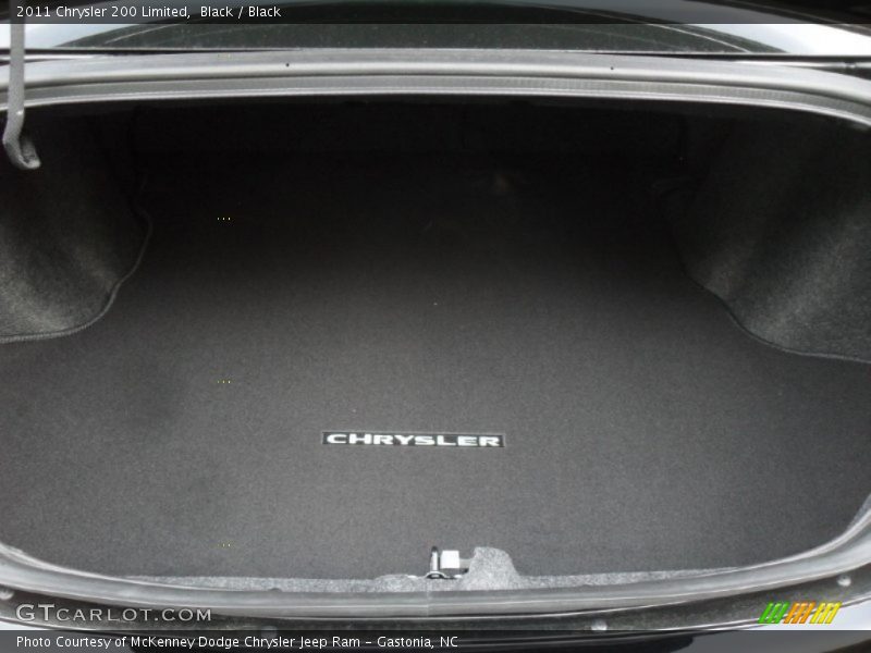 Black / Black 2011 Chrysler 200 Limited