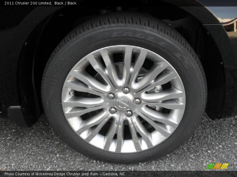 Black / Black 2011 Chrysler 200 Limited