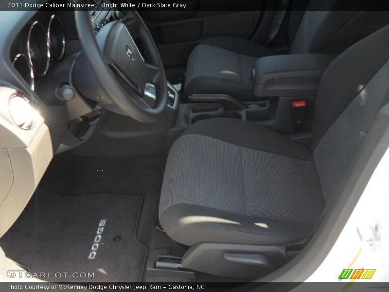 Bright White / Dark Slate Gray 2011 Dodge Caliber Mainstreet