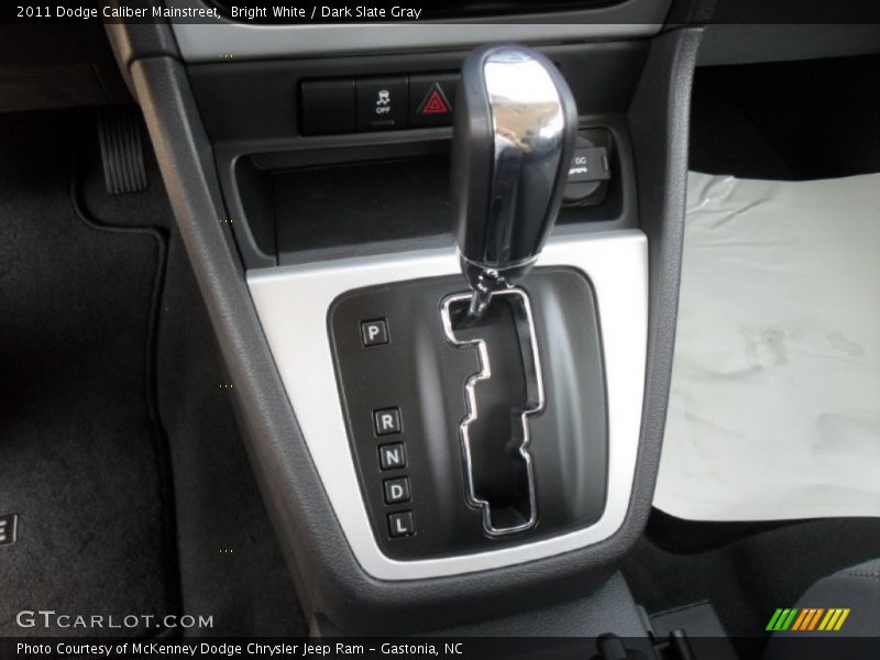 Bright White / Dark Slate Gray 2011 Dodge Caliber Mainstreet