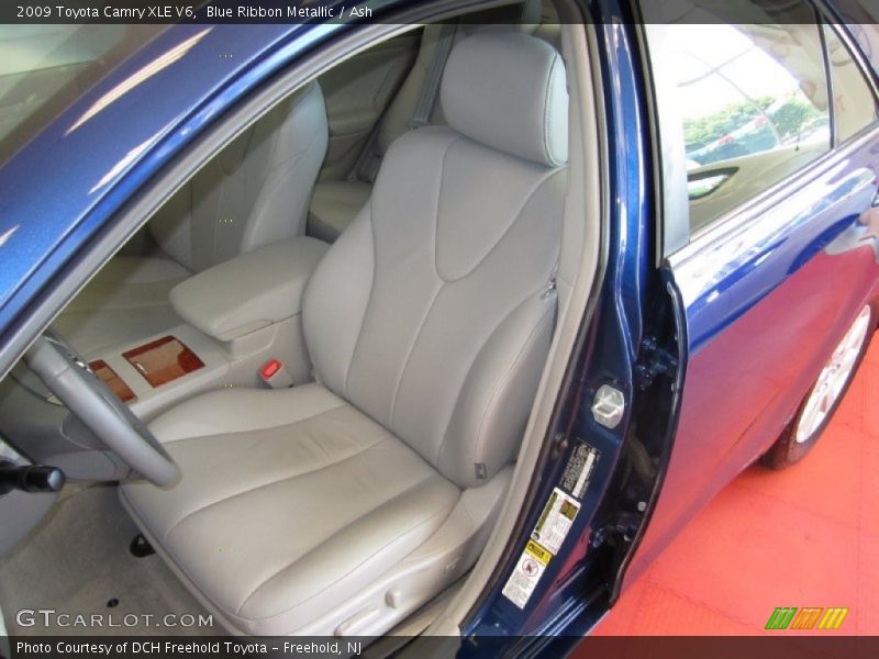Blue Ribbon Metallic / Ash 2009 Toyota Camry XLE V6
