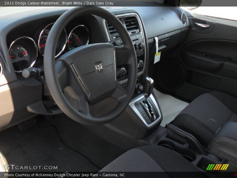 Bright White / Dark Slate Gray 2011 Dodge Caliber Mainstreet