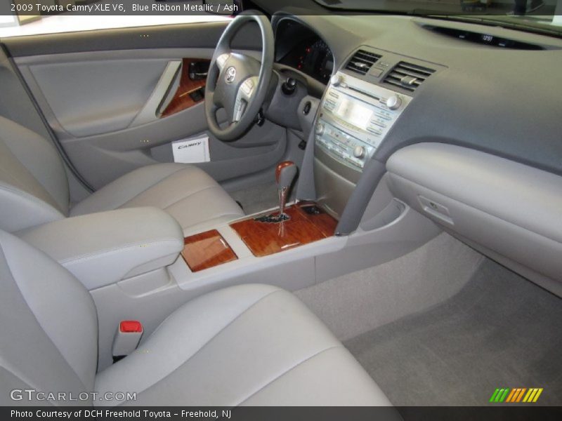 Blue Ribbon Metallic / Ash 2009 Toyota Camry XLE V6