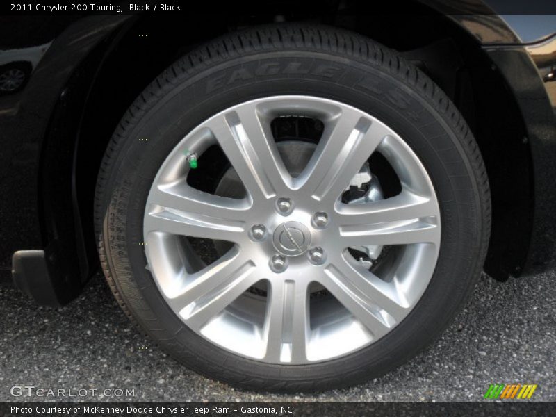 Black / Black 2011 Chrysler 200 Touring
