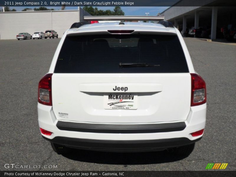 Bright White / Dark Slate Gray/Light Pebble Beige 2011 Jeep Compass 2.0
