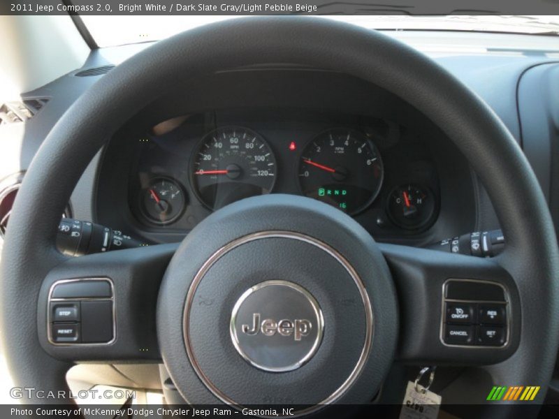 Bright White / Dark Slate Gray/Light Pebble Beige 2011 Jeep Compass 2.0