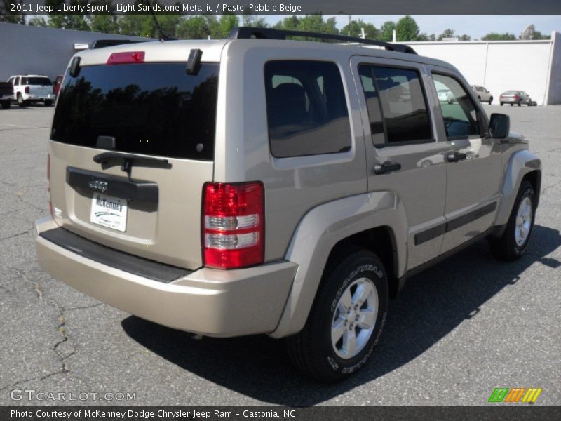 Light Sandstone Metallic / Pastel Pebble Beige 2011 Jeep Liberty Sport