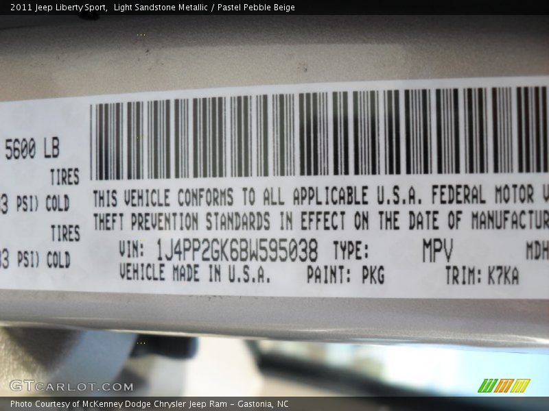 Light Sandstone Metallic / Pastel Pebble Beige 2011 Jeep Liberty Sport