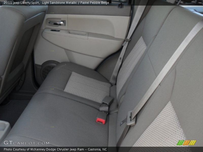 Light Sandstone Metallic / Pastel Pebble Beige 2011 Jeep Liberty Sport