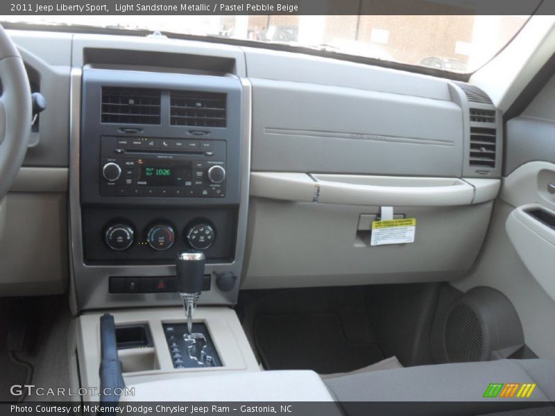 Light Sandstone Metallic / Pastel Pebble Beige 2011 Jeep Liberty Sport