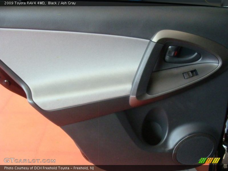 Black / Ash Gray 2009 Toyota RAV4 4WD