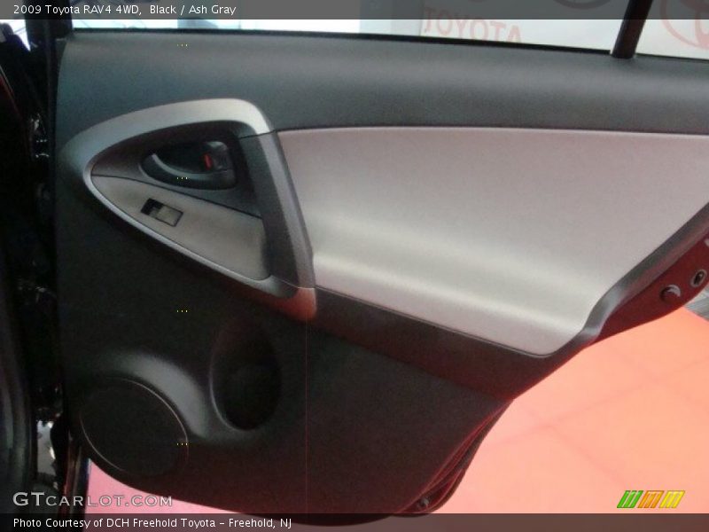 Black / Ash Gray 2009 Toyota RAV4 4WD