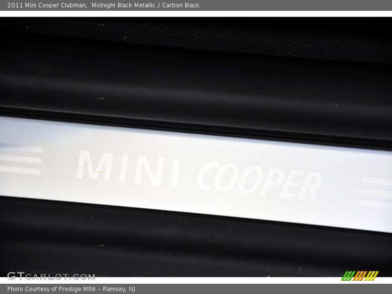 Midnight Black Metallic / Carbon Black 2011 Mini Cooper Clubman