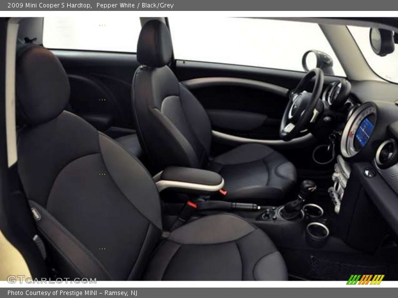 Pepper White / Black/Grey 2009 Mini Cooper S Hardtop