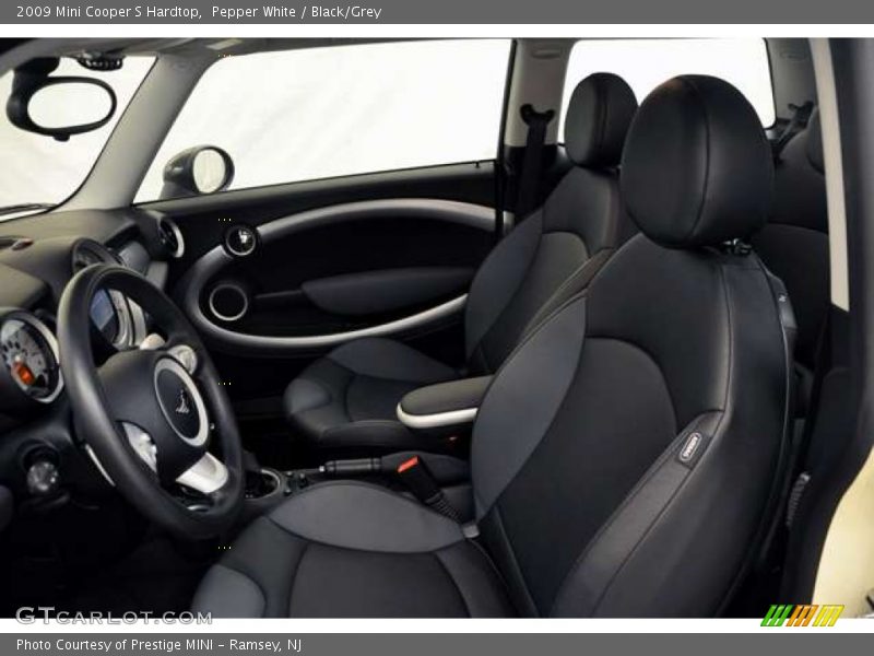 Pepper White / Black/Grey 2009 Mini Cooper S Hardtop