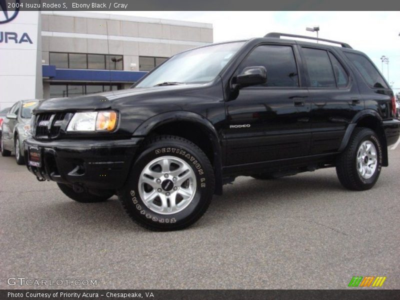Ebony Black / Gray 2004 Isuzu Rodeo S