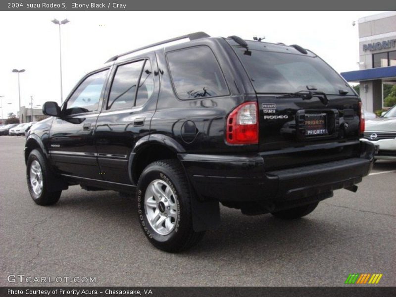 Ebony Black / Gray 2004 Isuzu Rodeo S