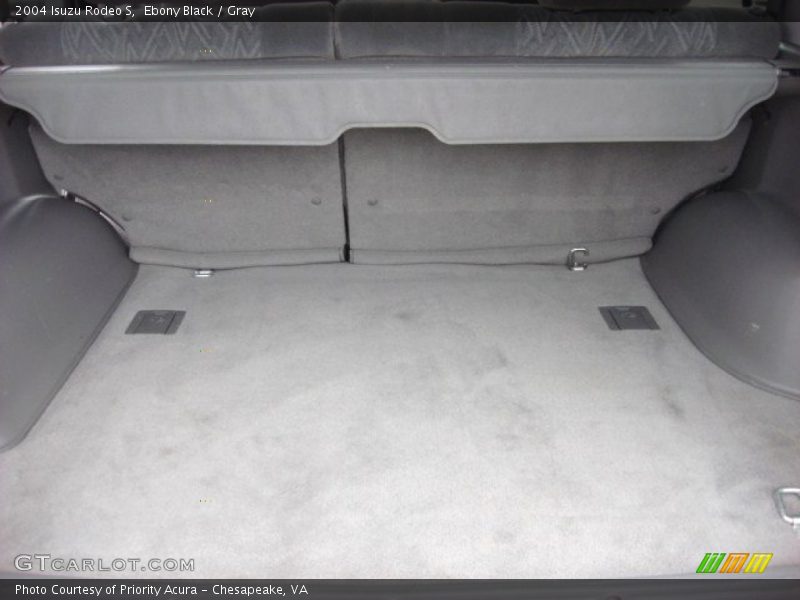 Ebony Black / Gray 2004 Isuzu Rodeo S
