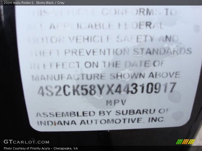 Ebony Black / Gray 2004 Isuzu Rodeo S