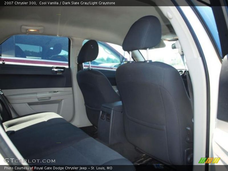 Cool Vanilla / Dark Slate Gray/Light Graystone 2007 Chrysler 300